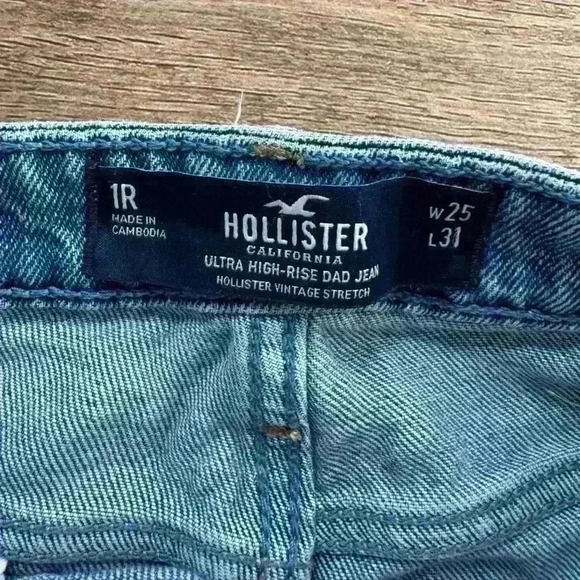 Hollister ULTRA HIGH-RISE DAD JEAN VINTAGE STRETCH - Picture 3 of 9
